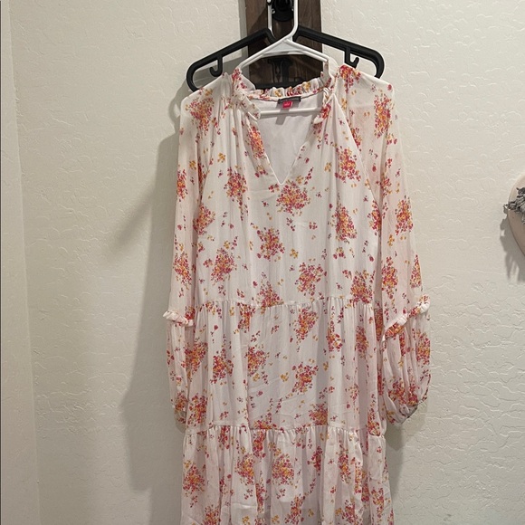 Vince Camuto Dresses & Skirts - Vince Camuto White and Pink Floral Long Sleeve Dress